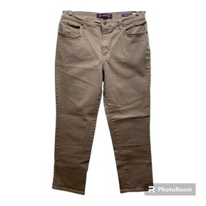 Gloria Vanderbilt Amanda Jeans Kenya 14 Short
